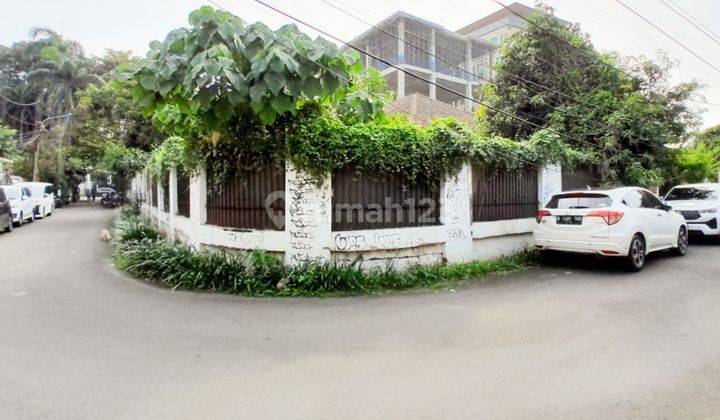 Rumah Hook di Jalan Taman Kemang II Bangka Jaksel 1