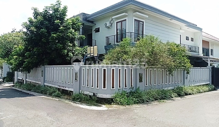 Rumah Hook di Lelang Jalan Kesehatan Bintaro Pesanggrahan Jaksel