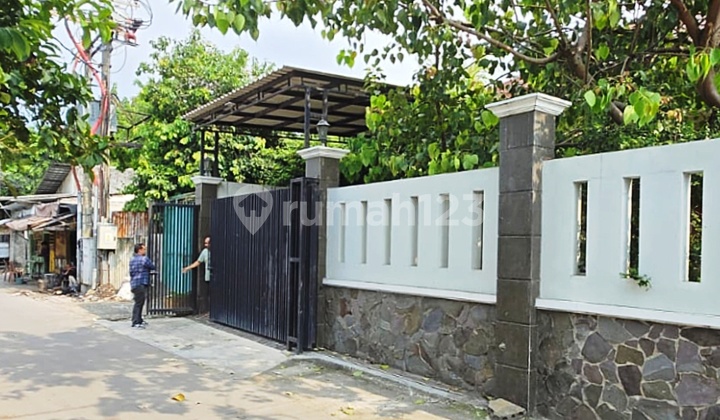 Residential House for Sale on School Street, Belqkamg Village, Kalideres 2