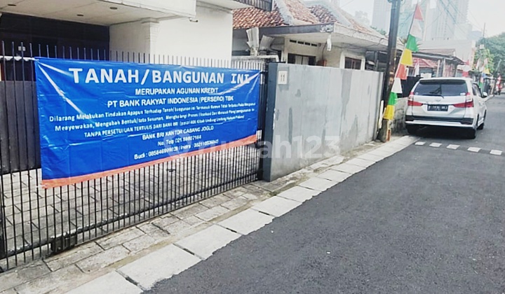 Bangunan di Lelang Sesuai Kondisi Jalan Kencana Setiabudi Jakpus