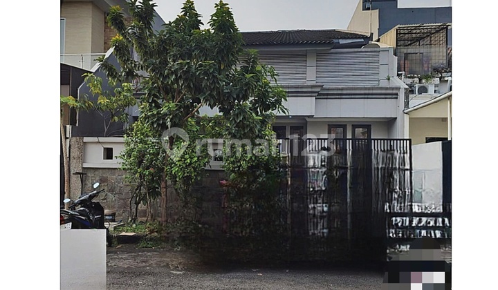 Rumah Hunian di Lelang Komplek Intercon Kebun Jeruk Jakbar