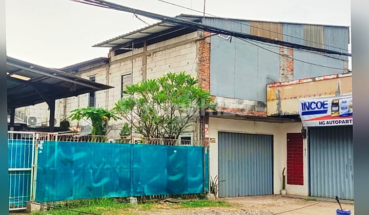 Gudang di Jalan 20 Desember Pegadungan Kalideres Jakbar