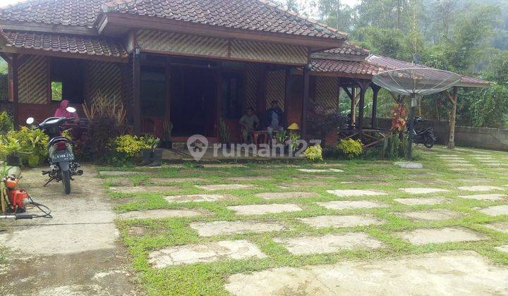 Dijual vila terawat di ciwidey 1