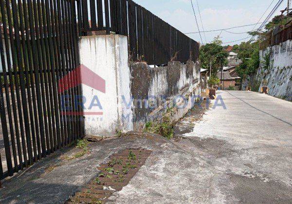 Rumah kuno halaman sangat luas dekat  pasar Lawang dan fasilitas umum 2