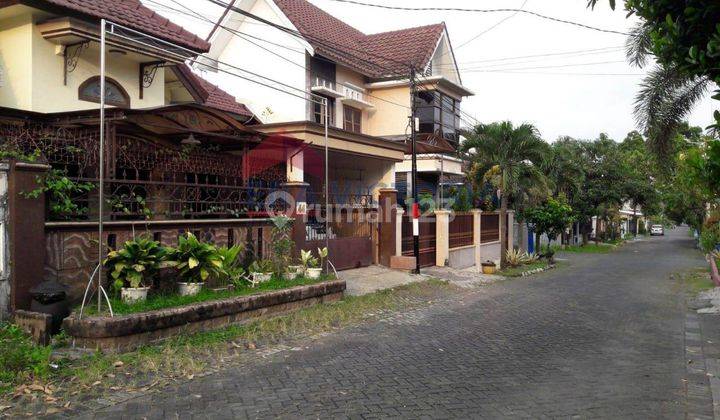 Rumah mewah designe klsik d pust kota,dekatUB ,Polinema,,RS UB 2