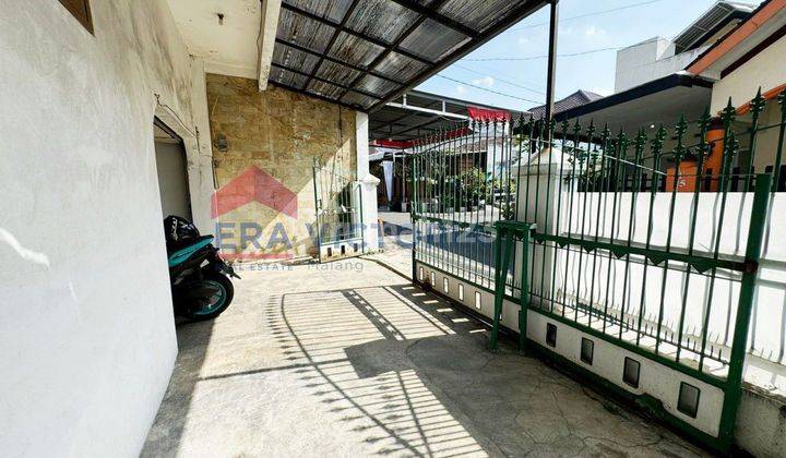 Rumah d jual lokasi perumahan yg tenang dn nyaman cocok utk usaha kost " an Krn dekat kampus ITN dn  pabrik  2