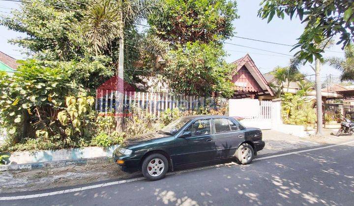 Rumah posisi hook d pusat kota  malang,bnyk kamar,cocok utk Rukos Krn dekat dg lokasi kampus ternama 2