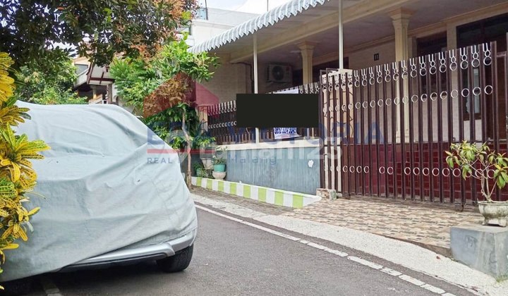 A Many-Roomed House in the City Center Suitable for Rentals.