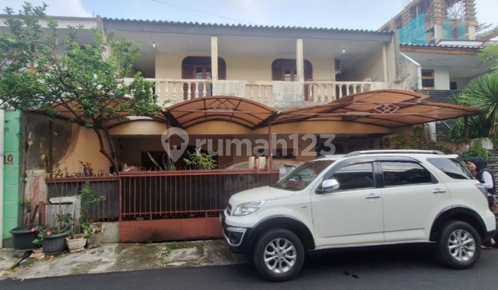 Rumah Ada Kos An di Kebayoran Baru Jakarta Selatan