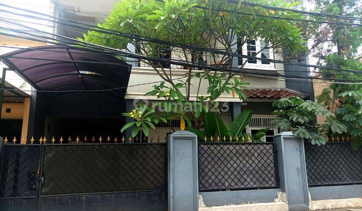 Rumah 2 Lantai Dalam Komplek Perumahan Di Jatipadang 1