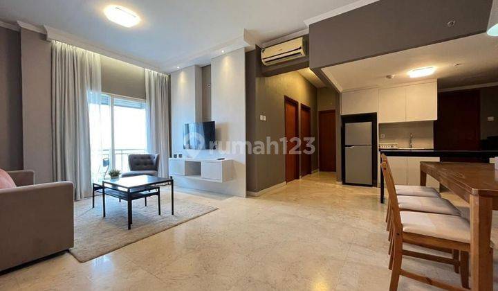 Unit Apartemen 3 BR luas 110m Di Poins Square 1