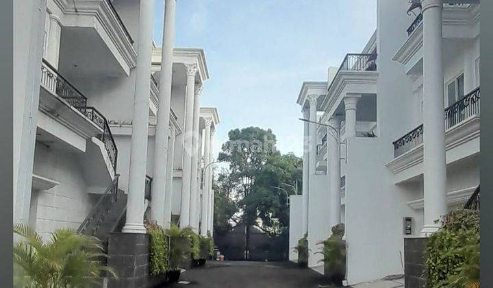 Rumah 3 Lantai Ada Rooftop Dalam Townhouse Di Cilandak Jakarta Selatan 1