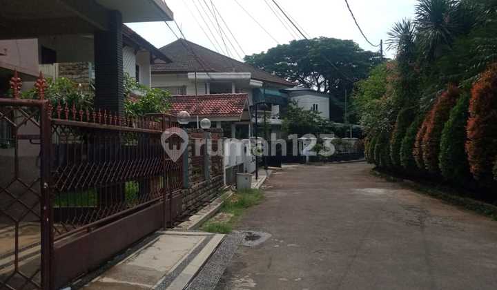 Rumah Murah 2 Lantai Dalam Komplek Perumahan di Ps Minggu 2