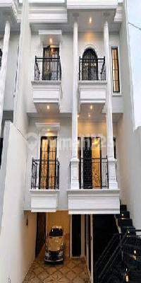 Rumah Townhouse 3 Lantai Di Jagakarsa 2