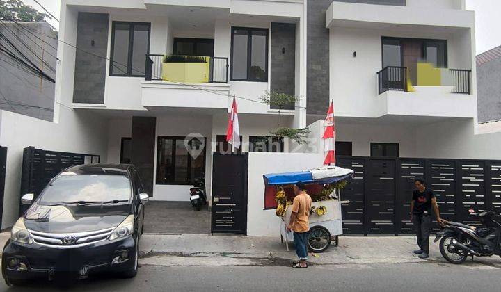 Rumah 2 Lantai Di Kalibata Timur Jakarta Selatan 2