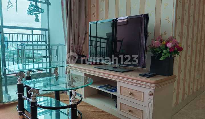 French Walk Tower Lyon Garden Apartment Kelapa Gading