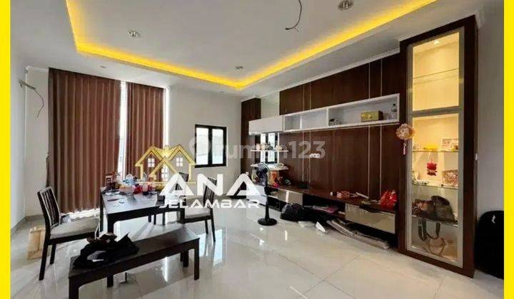 ANA RUMAH UK 4X19.5M DI JALAN RAYA JELAMBAR  1