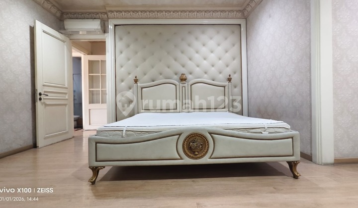 Ana Rumah Mewah Uk 10X20m di Taman Palem 2