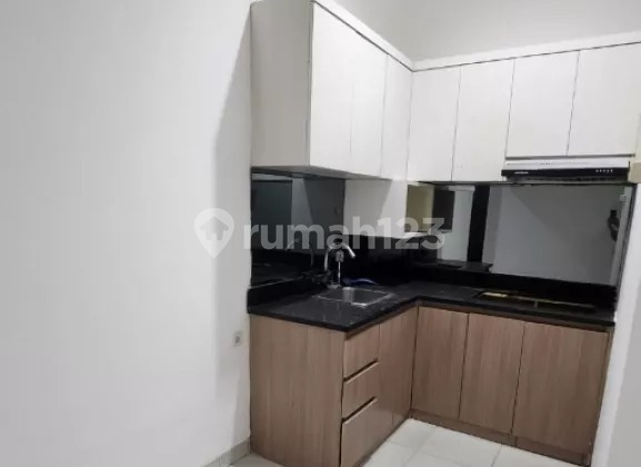 ANA RUMAH 4 LANTAI UK 4X16M² DI JELAMBAR 2