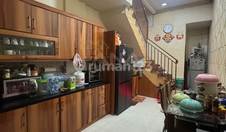 Ana Rumah Uk 3X12.5m di Jelambar Ana Rumah Uk 3X12.5m di Jelambar