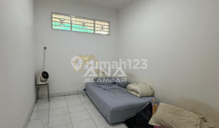 Ana Rumah Uk 5.7X20m di Komplek Kavling Polri Jelambar 2