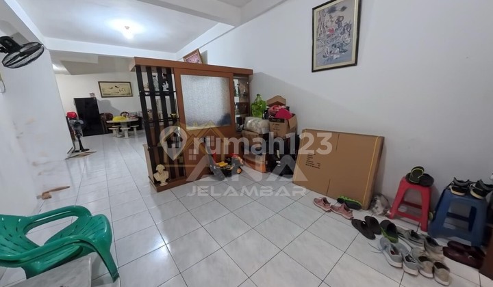 Ana Rumah Uk 7X19.5m di Komplek Duta Mas Jelambar Ana Rumah Uk 7X19.5m di Komplek Duta Mas Jelambar