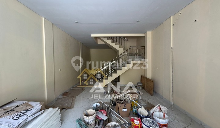 A NEW HOUSE UNIT 5.1X16M IN THI JELAMBAR COMPLEX 2