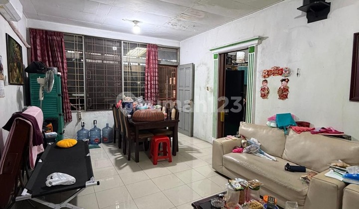 Ana Rumah Uk 10X15m di Jelambar