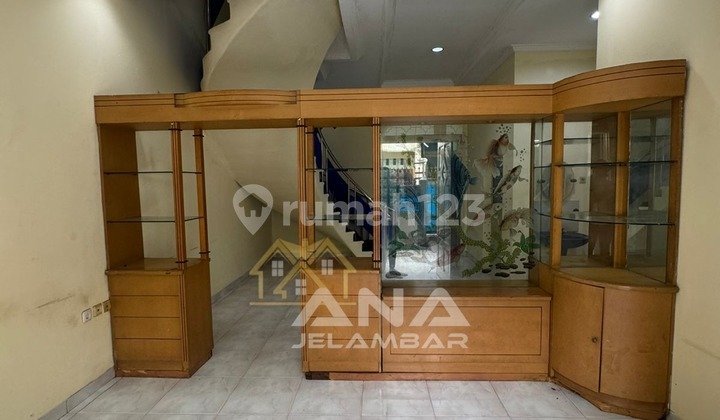 Ana Rumah Siap Huni Uk 7X15m di Komplek Kavling Polri Jelambar 2