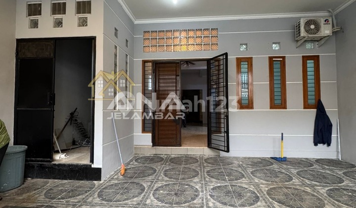 A Nice House Size 7X14m in Jelambar 2