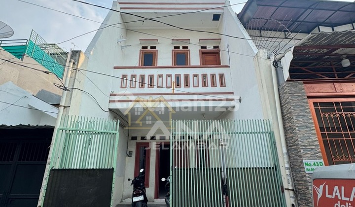 ANA RUMAH UK 4X12M AKSES TRUK DI JELAMBAR 1