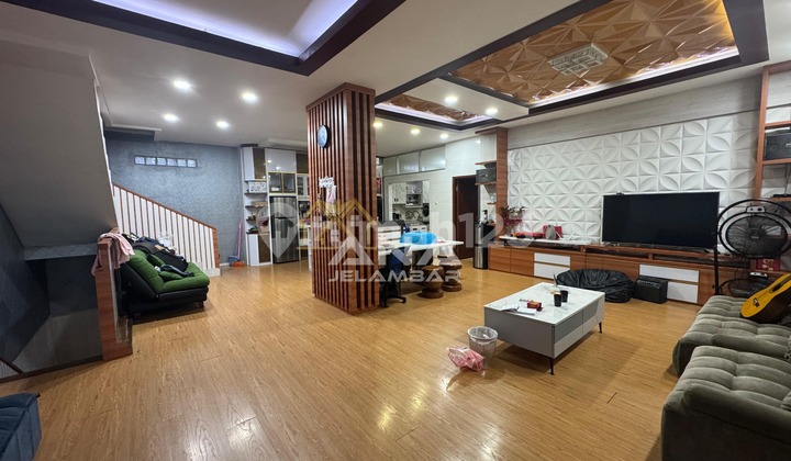 ANA RUMAH LUAS UK 15X20M DI JELAMBAR