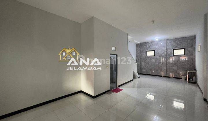 ANA RUMAH UK 4.5X17M JALAN 1 MOBIL DI JELAMBAR 1