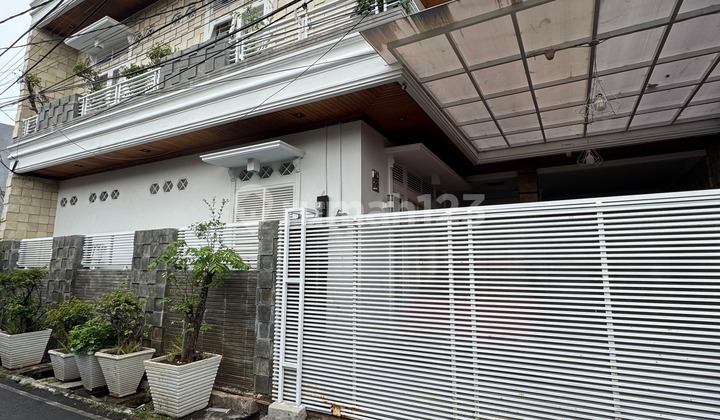 HOUSE LT.215M IN SERDANG CENTRAL JAKARTA