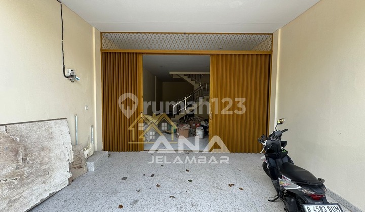 A NEW HOUSE UNIT 5.1X16M IN THI JELAMBAR COMPLEX 1