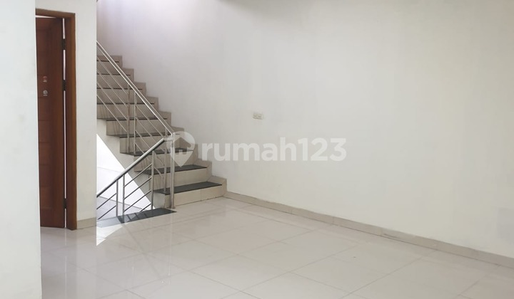 ANA RUMAH UK 4X15M ROW 1 MOBIL LEGA DI JELAMBAR 2