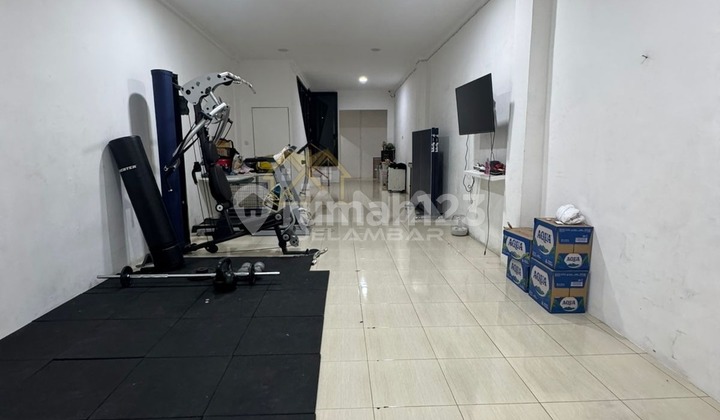 ANA RUKO BAGUS SEMI FURNISHED UK 4X20M DI JELAMBAR ANA RUKO BAGUS SEMI FURNISHED UK 4X20M DI JELAMBAR