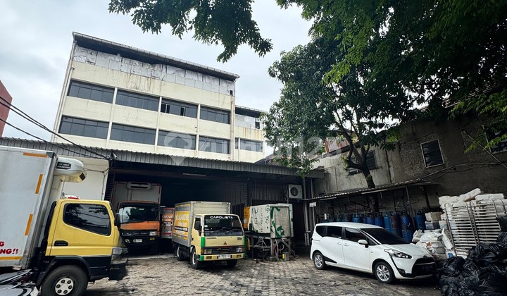 Ana Gudang Lt.790m di Jalan Raya Angke