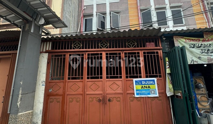 ANA RUKO UK 4X16.5M LOKASI BAGUS DI JELAMBAR ANA RUKO UK 4X16.5M LOKASI BAGUS DI JELAMBAR