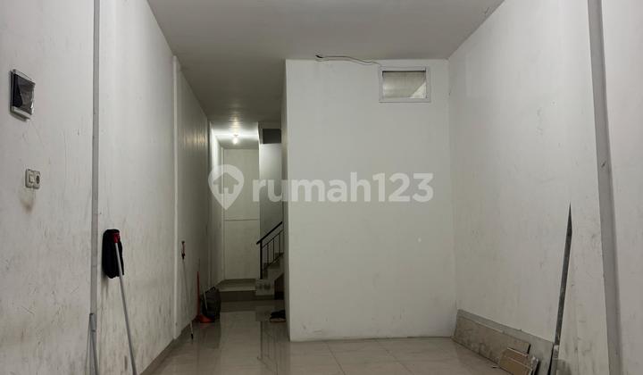 ANA RUANG USAHA Uk 3.6x17m di Jalan Raya Jelambar ANA RUANG USAHA Uk 3.6x17m di Jalan Raya Jelambar