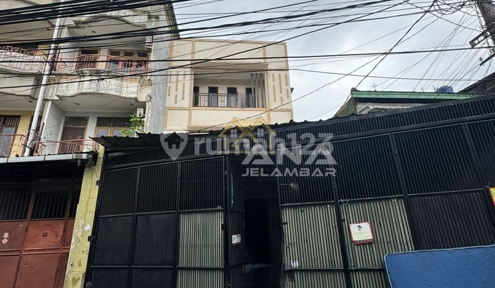 Ana Ruang Usaha Uk 8X18m di Jembatan Lima