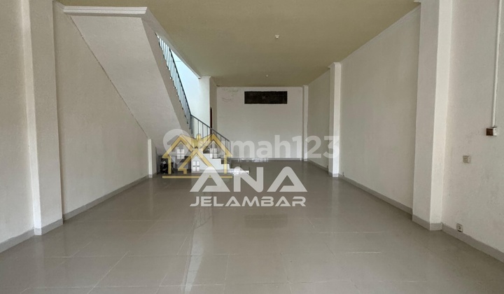 Ana Ruang Usaha Uk 5.8X19m di Jelambar Ana Ruang Usaha Uk 5.8X19m di Jelambar