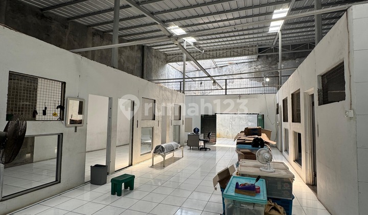 ANA GUDANG UK 11X17M DI JELAMBAR