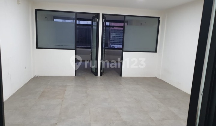 ANA RUKO UK 5X15M DI KOMPLEK RUKO JELAMBAR