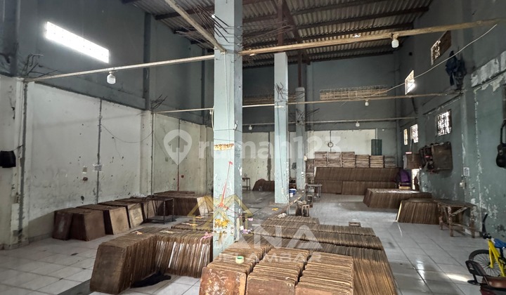 ANA GUDANG UK 11X26M DI JELAMBAR