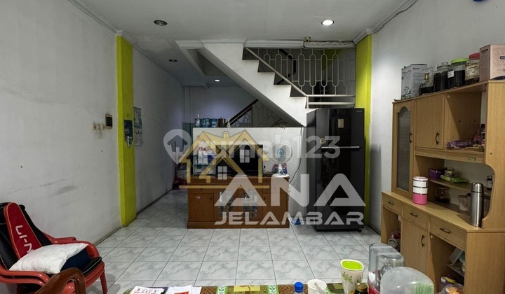 ANA RUKO JALAN LEBAR UK 4X16M DI JELAMBAR