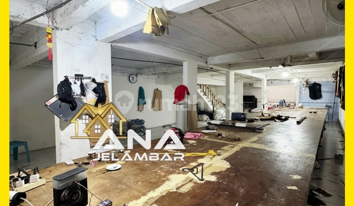 Ana Warehouse Cheap Wide 6.7X19m 2 Floors Suitable for Screen Printing or Fabric Cutting Business for Convection in Jelambar - * Good Deal !!* Ana Warehouse Cheap Wide 6.7X19m 2 Floors Suitable for Screen Printing or Fabric Cutting Business for Convection in Jelambar - * Good Deal !!*