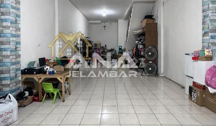 Ana Ruko Semi Furnished Uk 5.2X20.4m di Jelambar 2