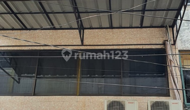 ANA RUMAH KOST UK 4X16.5M DI MANGGA BESAR 1