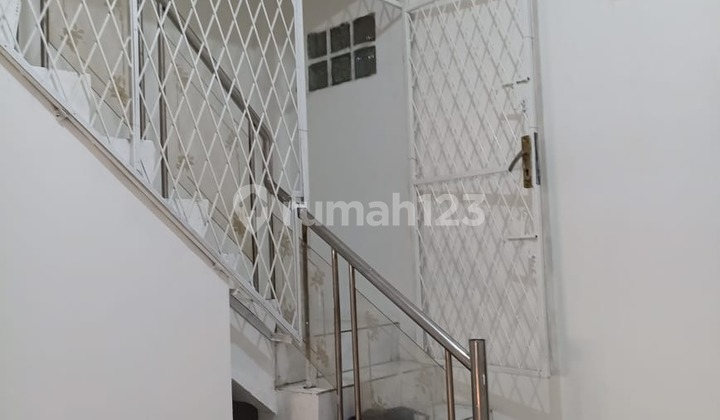 ANA SHOPHOUSE UNIT 4X19.25M ON BUSY JELAMBAR STREET 2